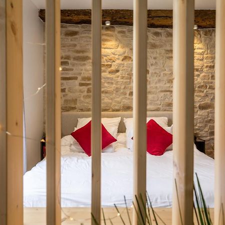 Cocon à Bulles Chic vue Cathédrale avec Spa-jacuzzi Chartres Exterior foto