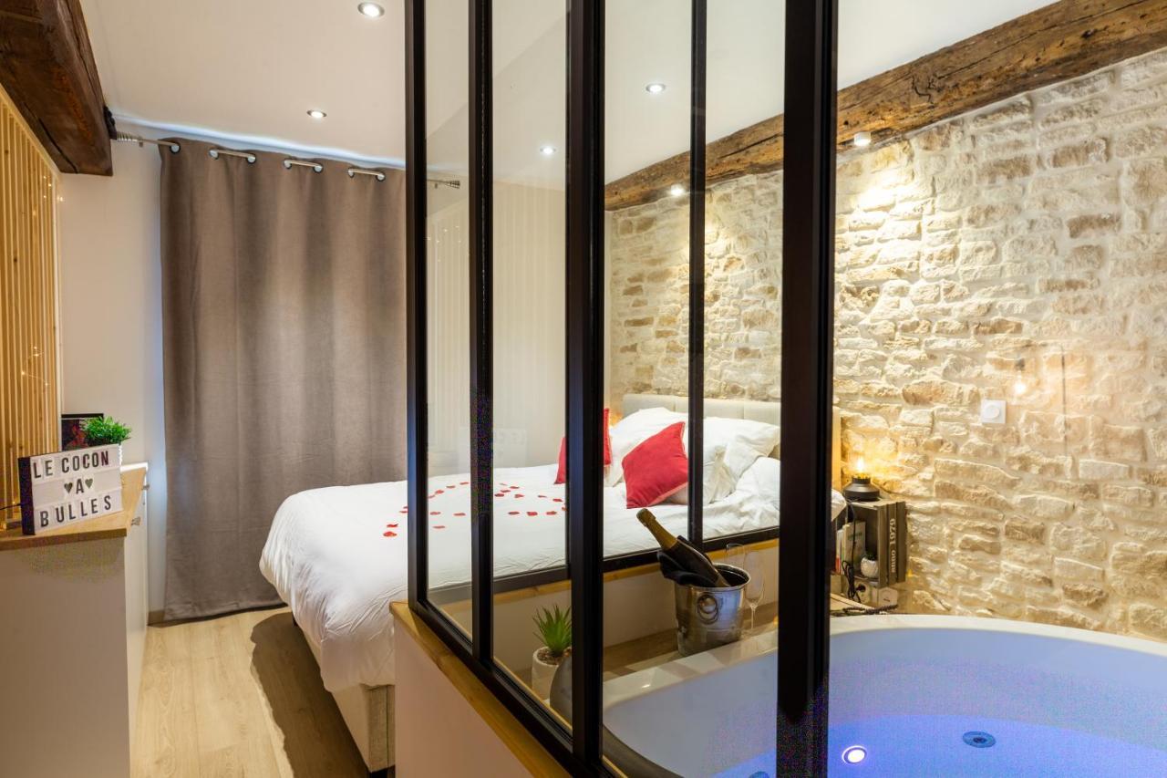 Cocon à Bulles Chic vue Cathédrale avec Spa-jacuzzi Chartres Exterior foto